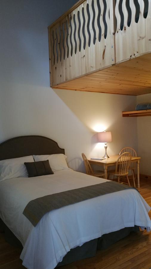 Lenroot Lodge Seeley Esterno foto